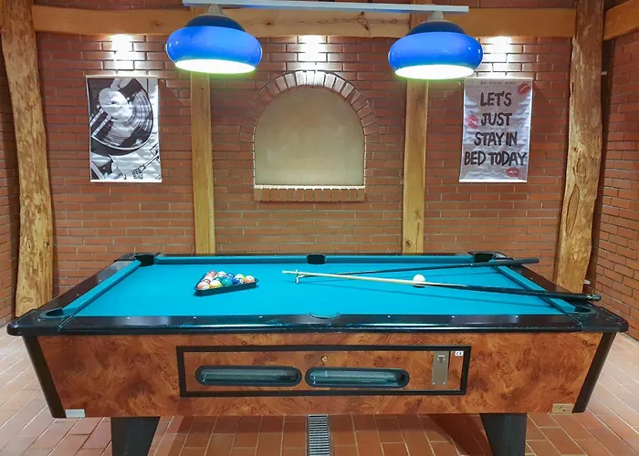 Feher レンダヴァ